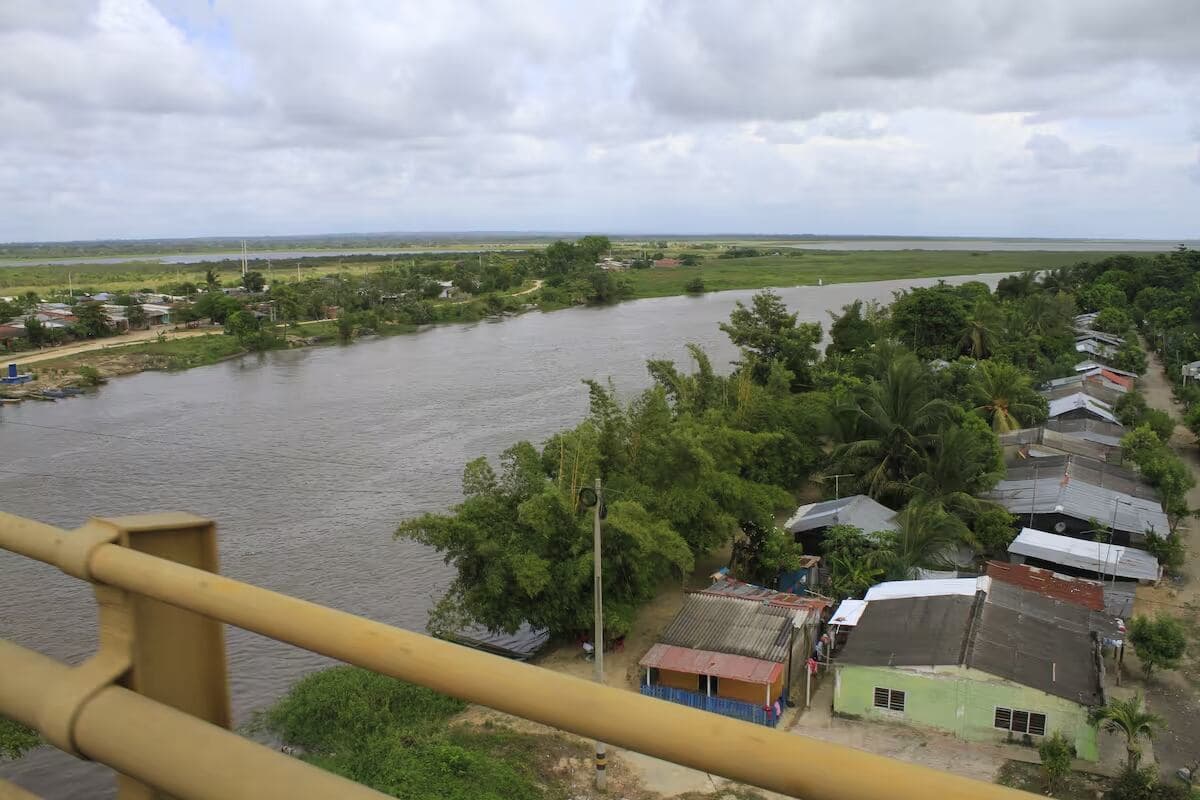 Una vista del Barrio Chino desde el antiguo puente