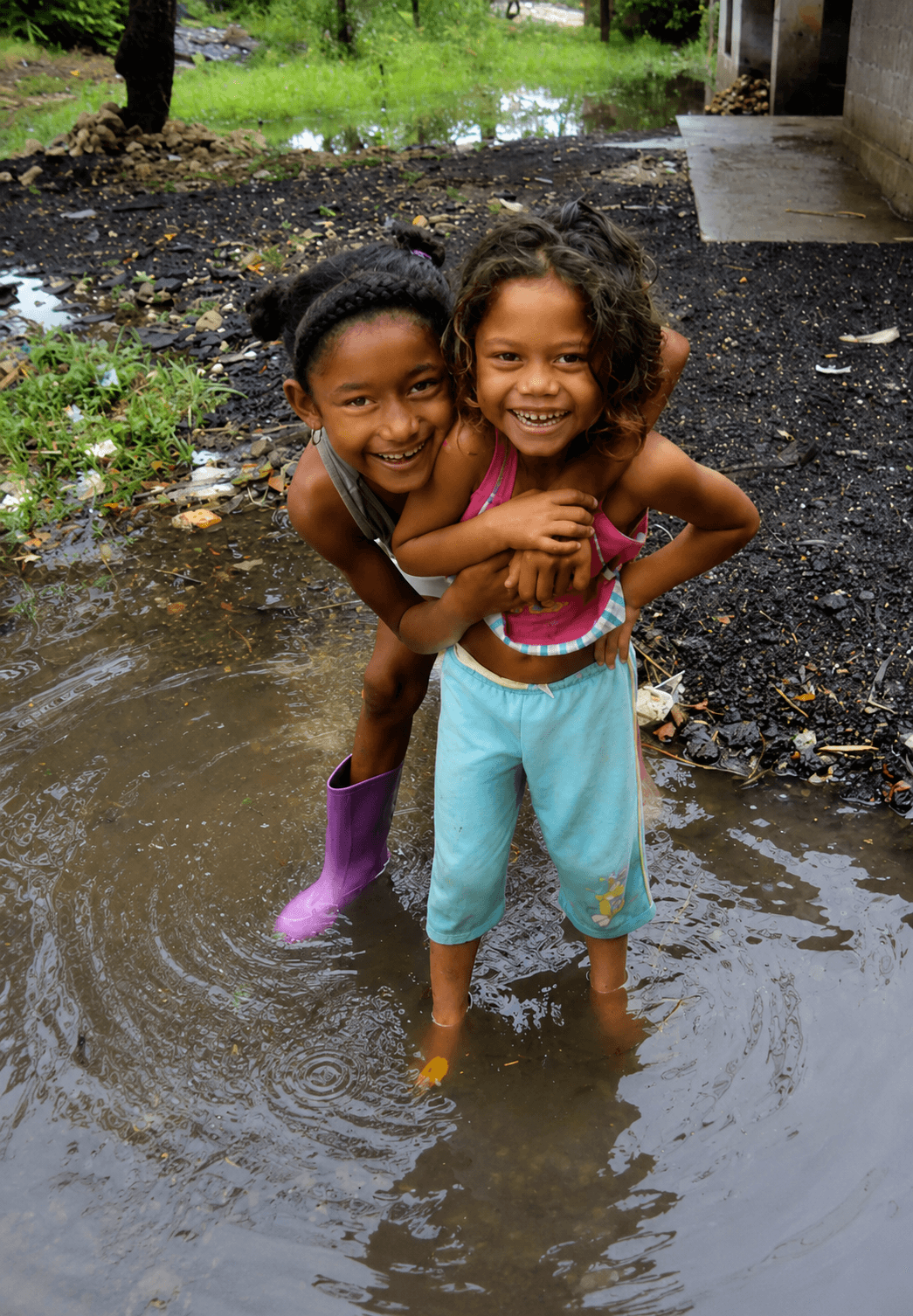 Dos hermanas, una sola sonrisa
